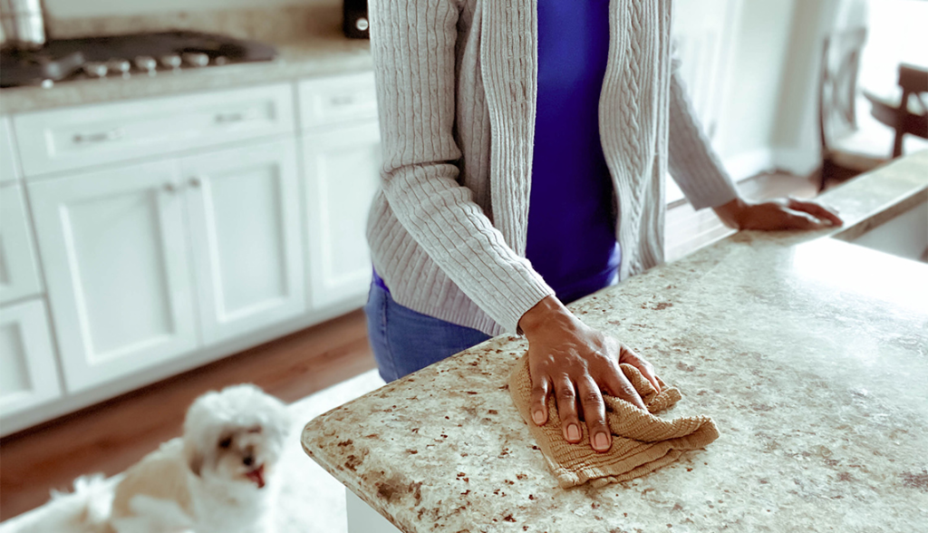 Time-Saving Tips for a Quick Home Cleaning Before Guests Arrive