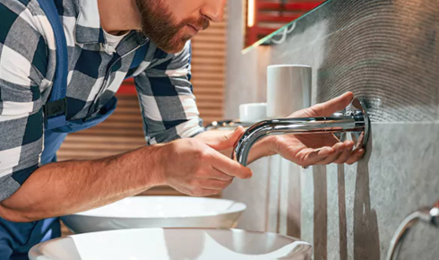 licensed plumber in North York